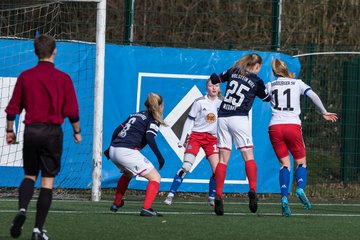 Bild 28 - wBJ HSV - F Holstein Kiel : Ergebnis: 0:6